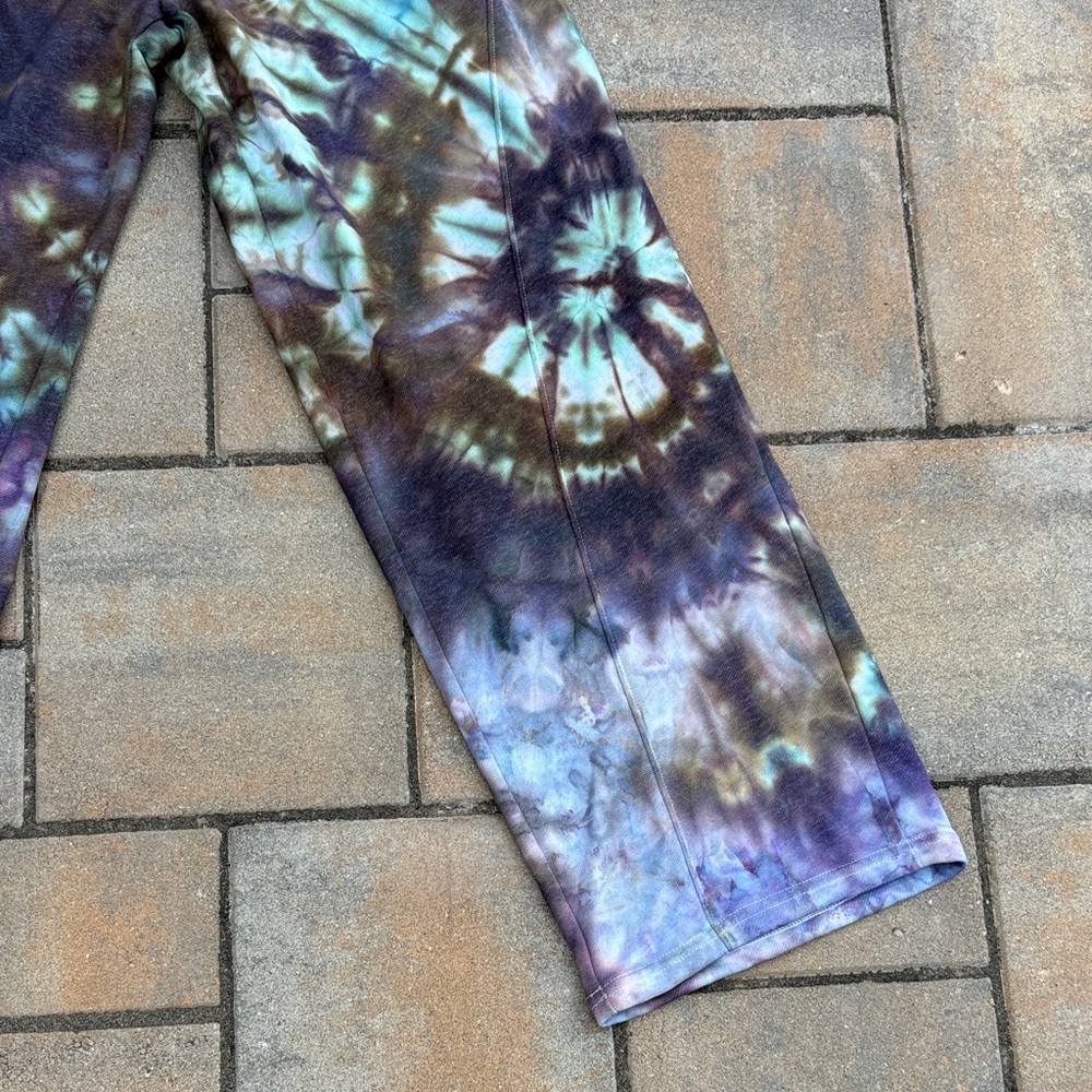 Tie-Dye Sweatpants - Picture 4 of 6